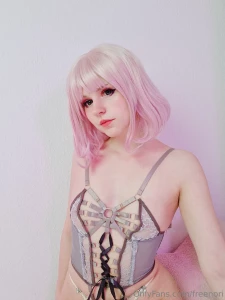 Little sneak peak to the free set this month 3 there is one every
