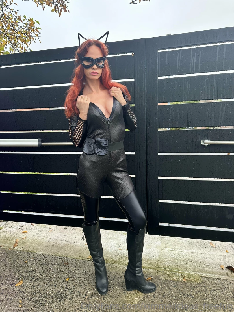 Trick or treat i have a naughty treat in my dm s part 1 