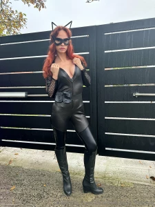 Trick or treat i have a naughty treat in my dm s part 1