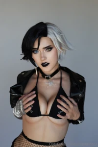 Luna is here to make your weekend better