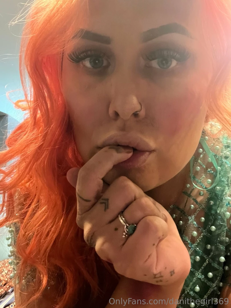 Hey all i just wanted to introduce myself i m dani i love sex here you 