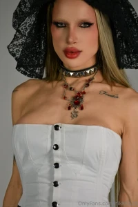 Style isn t about the clothes it s about the feeling you leave how do