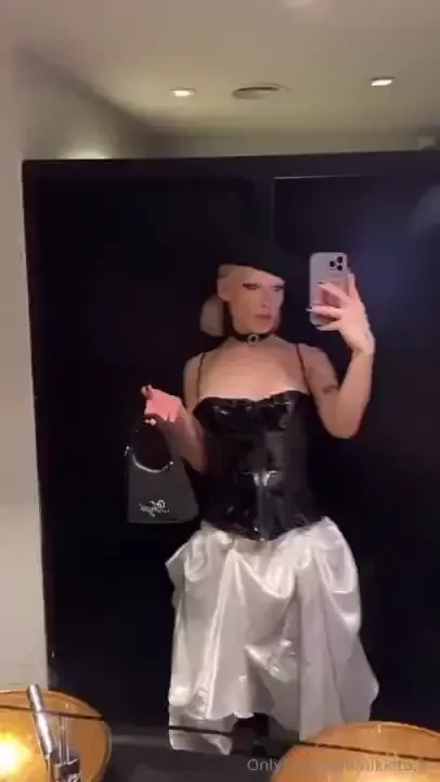 Uniqueness and special style is all about me i don t like to be like 