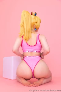 So did you enjoy my latest gamer gf peach video tell me all about it