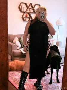 Oddities convention today spoil me so i can buy more bones part 2