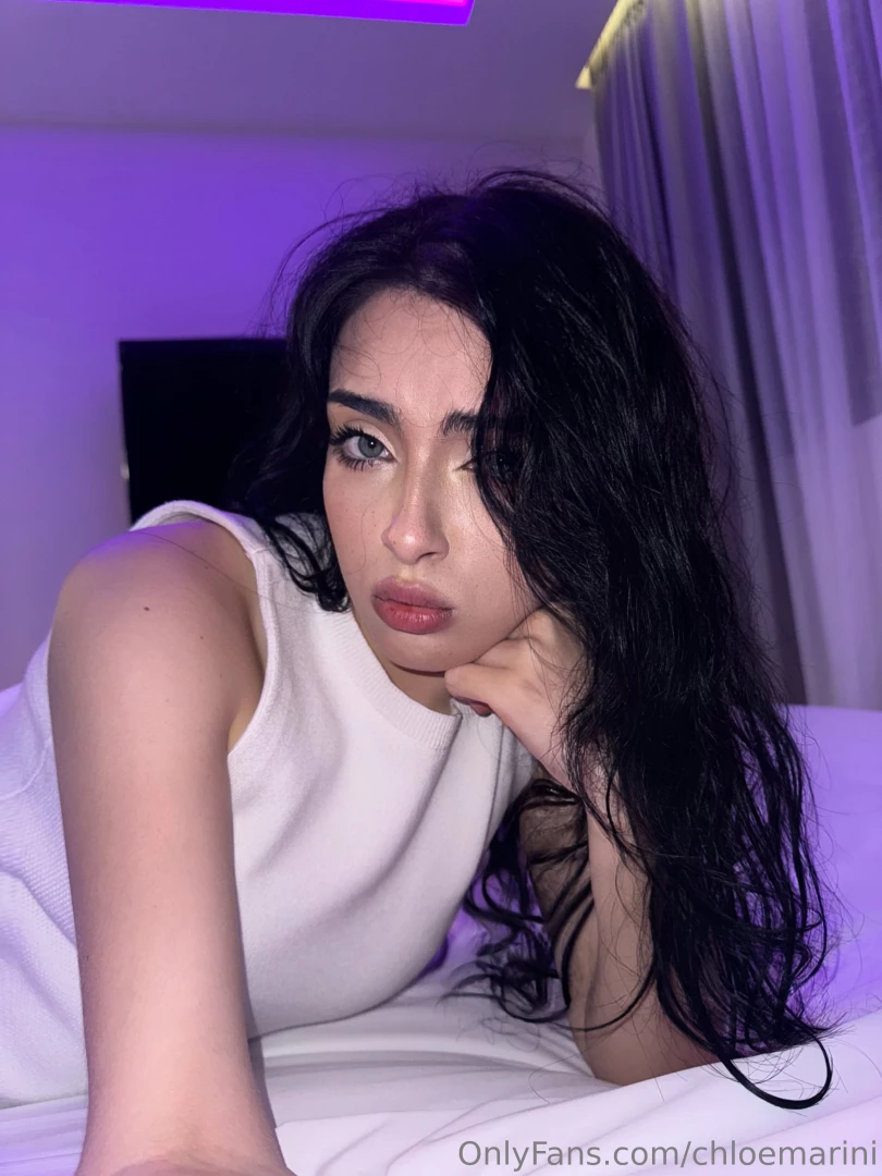 Who would join me in my bed rn 