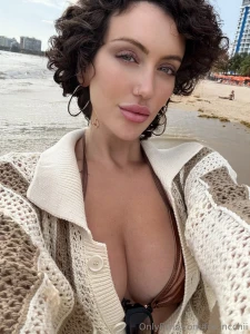 Face card never decliness