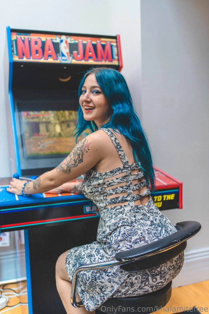 Would you play with me 3 