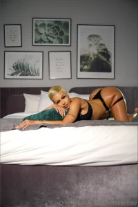 Cum chat with me on my vip page jasaminebanks daddy unless you can t