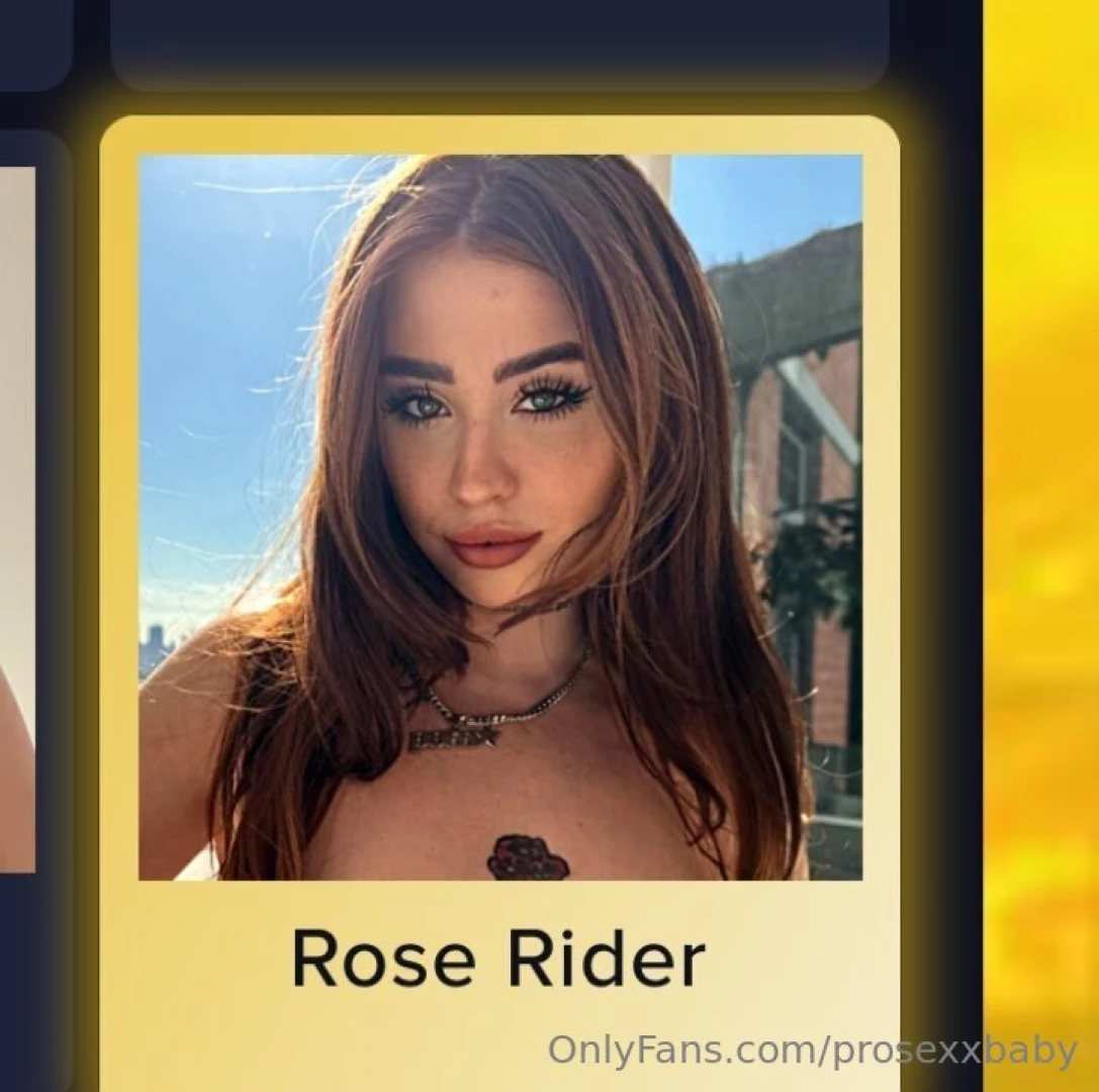 Hi friendzzzzz i got nominated for an award this year it d be sooo 