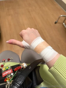 Hello new friends and old d lmao that makes me sound like a town crier part 1