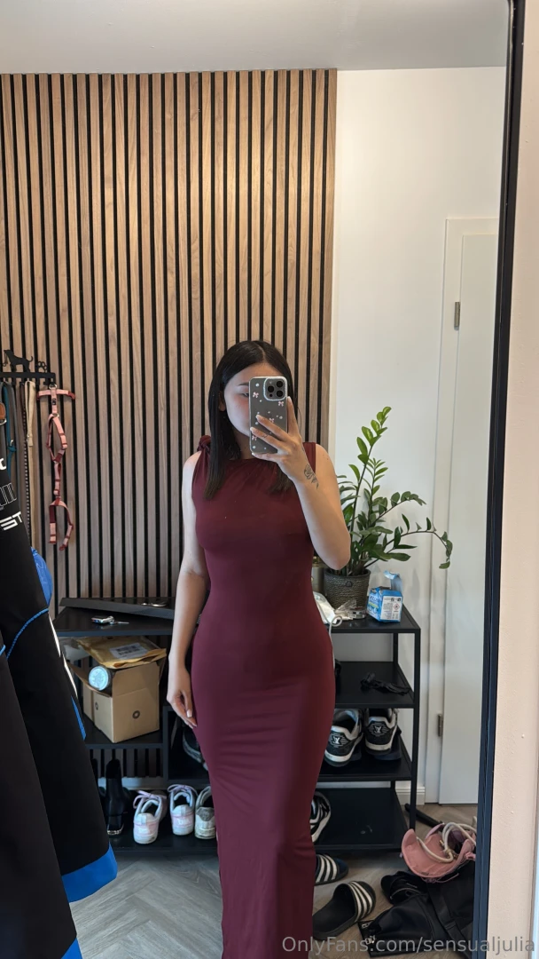 Bitte deine ehrliche meinung steht mir das kleid oder nicht 