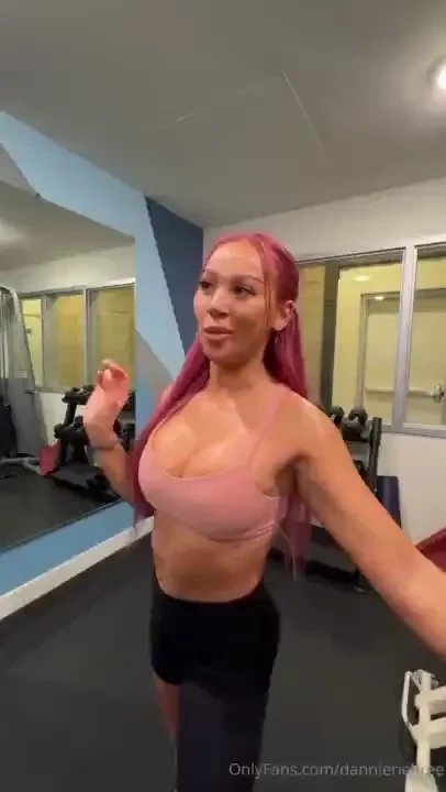 I want to see you workouttt for meee slutty version where i drink wine 