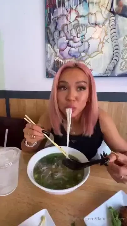 Would you let me sluuuuuurp you up like this 