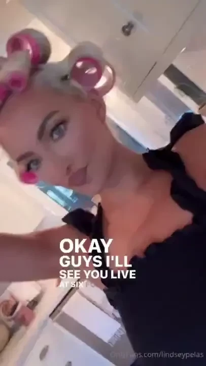 I look like george washington see you at six for some sexyyy halloween 