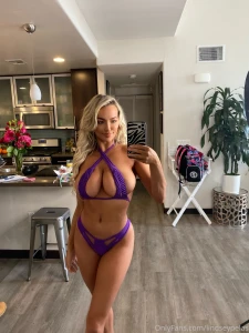 My place is a little messy so i m using two big distractions so you