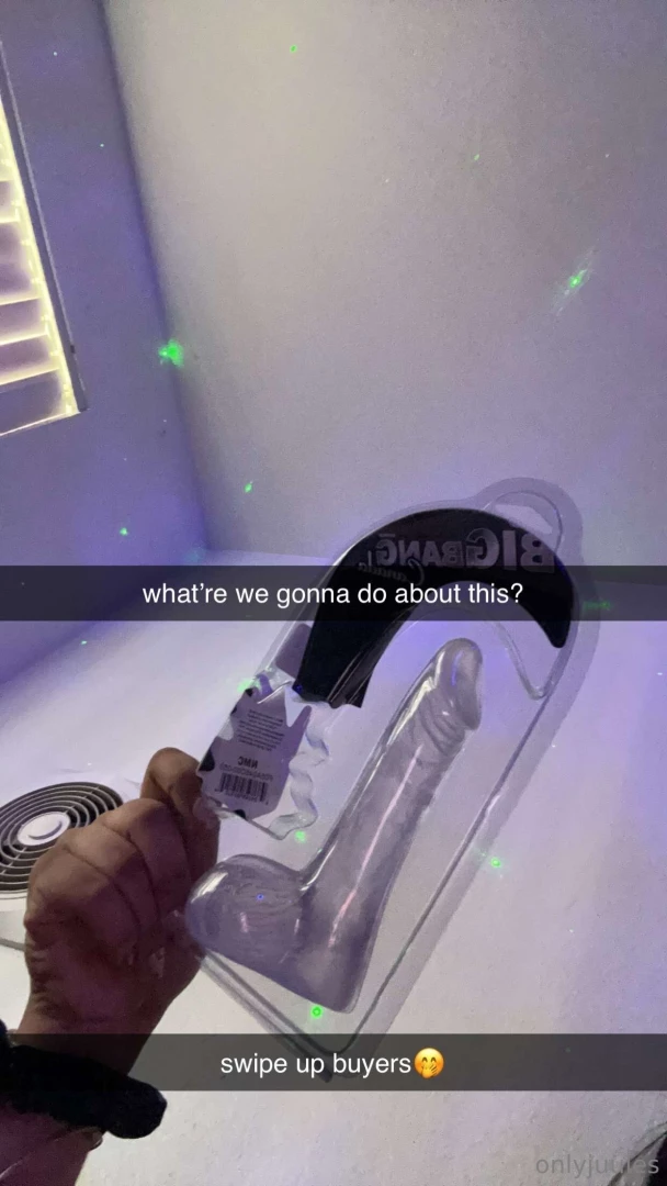 Trying out my 7 dildo 