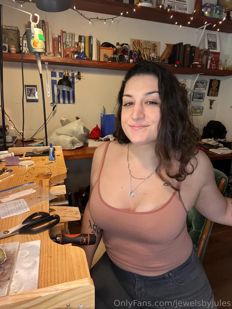 Happy that the weekend is finally here i m staying cozy at home 