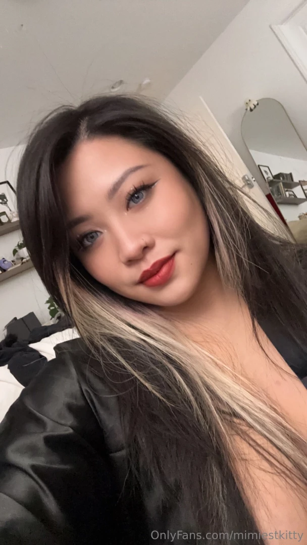 How are we feeling about the red lipstick 
