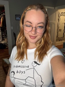 What does my shirt say p