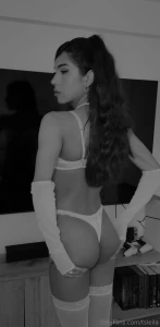 When the lights dim and the mood shifts it s all about embracing that part 3