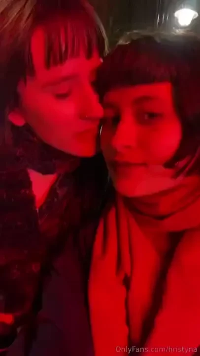 Hi my kitties do you like to hear interesting facts about me and sasha part 4 