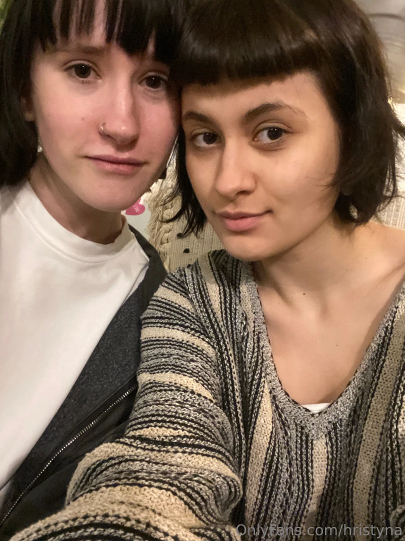 Hi my kitties do you like to hear interesting facts about me and sasha part 1 