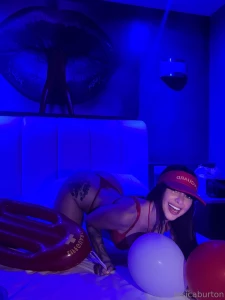 Are you online honey check your messages