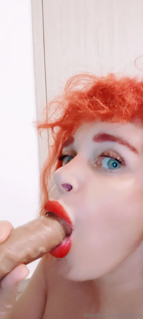 Mmhhh que rica la tienes papi 