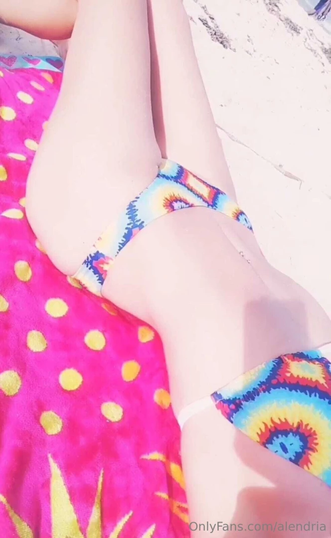 Me pones bronceador part 1 