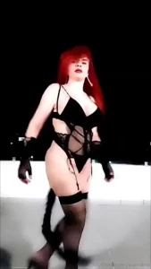 La gatita en el tejado