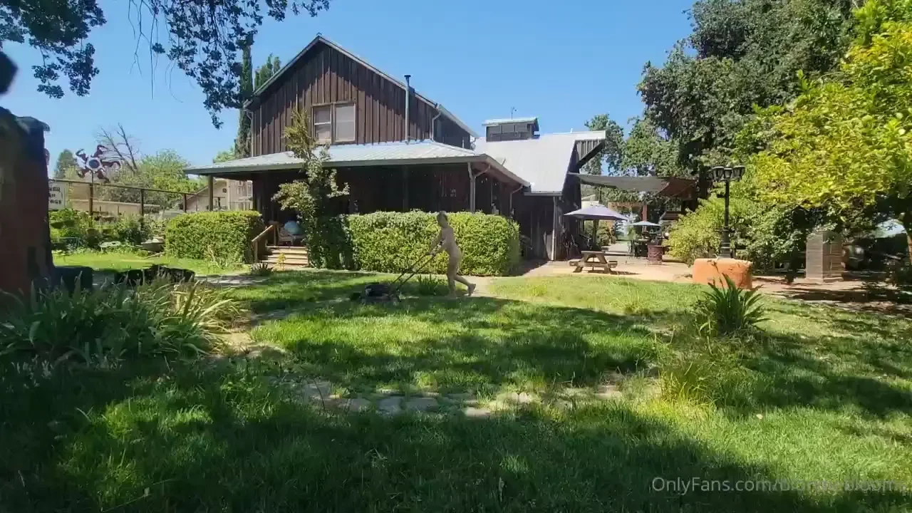 Lawn mowing day don t forget to tip if you love me 