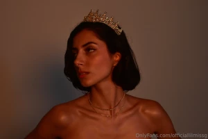 Happy labor day weekend all vids are 25-40 off pics are 3 enjoy the