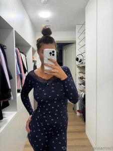 Il est horrible ce pyjama je vais devoir me changer