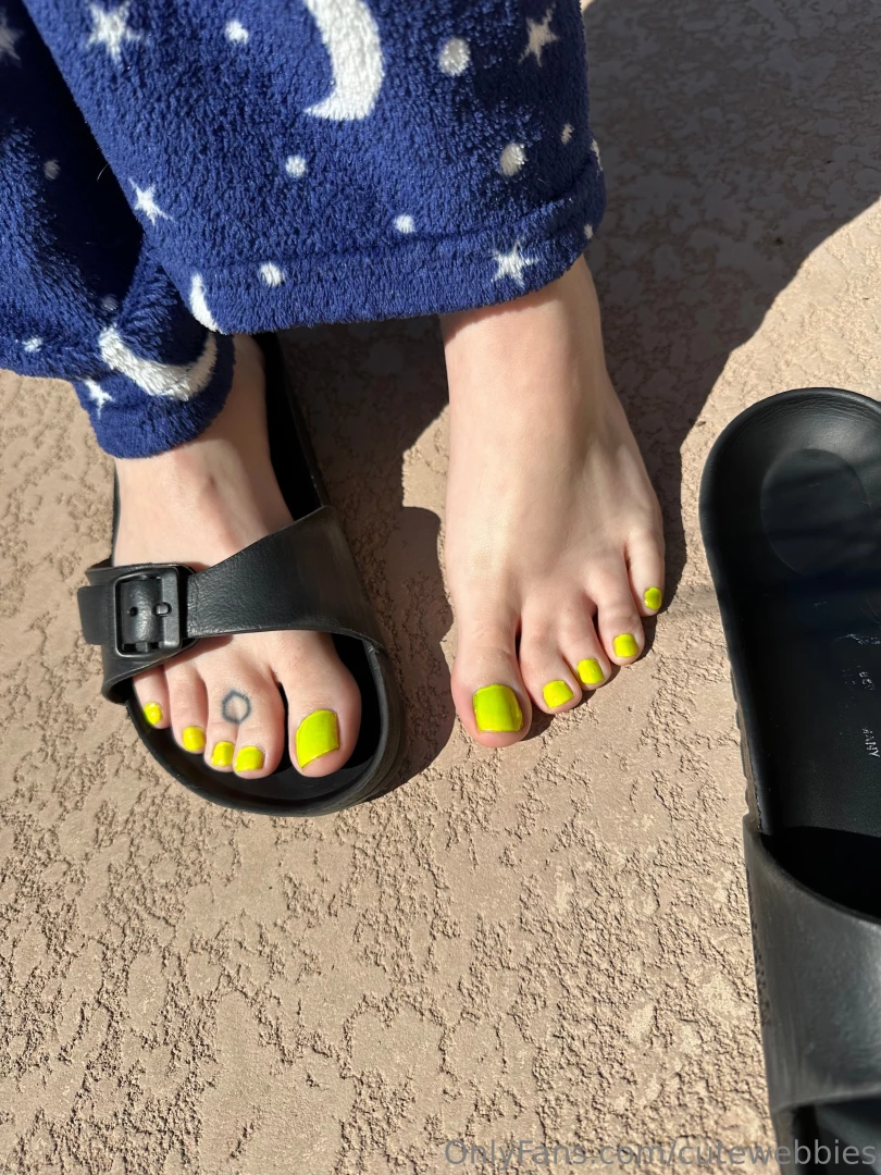 Want to sext with me and get off together i d love to know what your part 1 