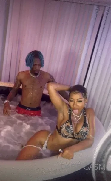 She ain t walkin she floatin wit all that tip 5 to get the vid sent to 