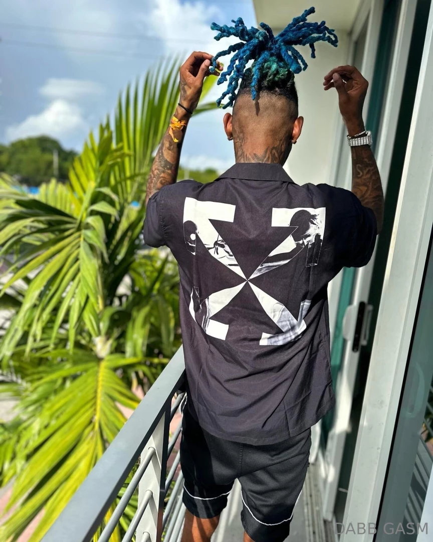 I only rock off white 