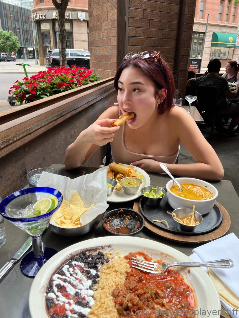 Margs and munchin on flautas part 1 