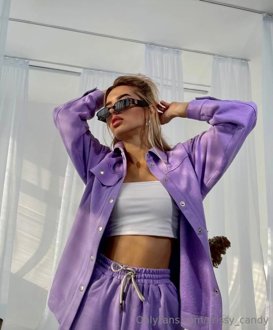 Tell me your favorite color in the comments 