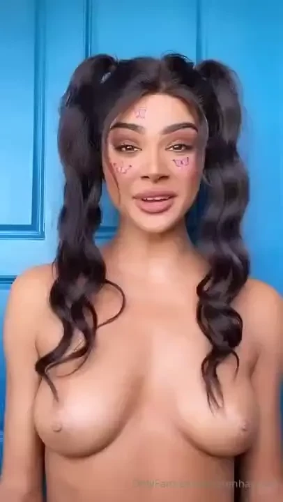 Top off speaking to you amp shaking my tits 