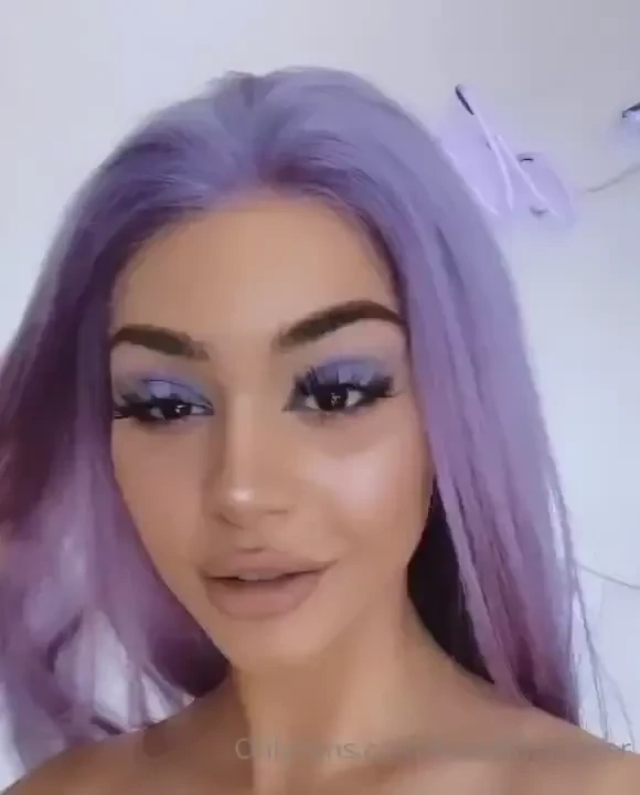 Wanna see the lower half new hand held video in your messages now 