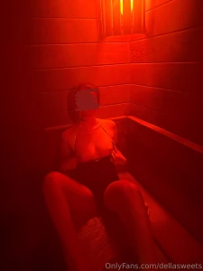 Its getting hot in here and not only because i m in a sauna being all