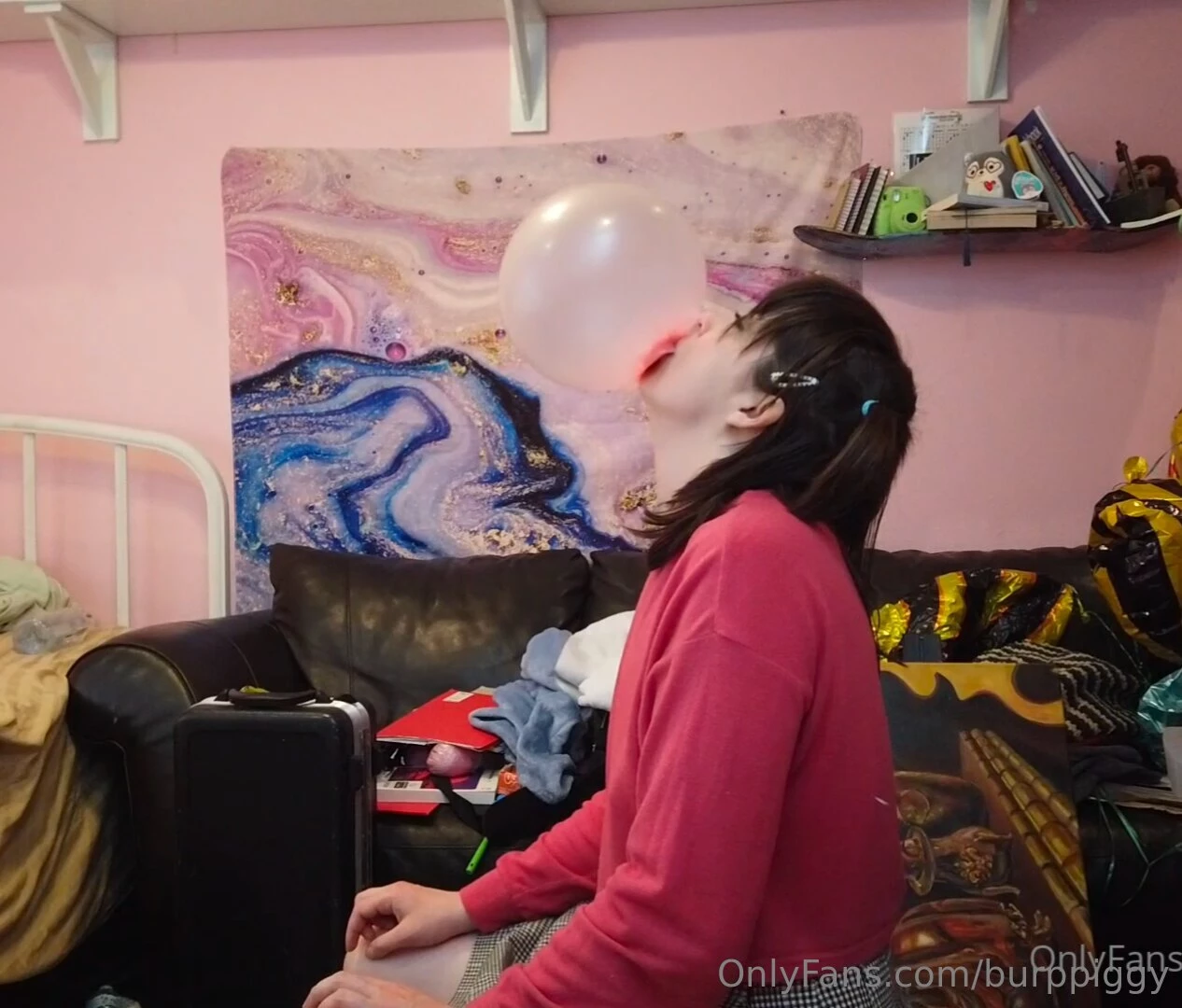 Cute pink bubbles 6 44 medium large gets twice as big as the preview 