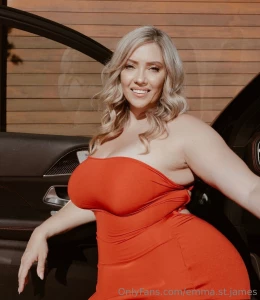 Come tell me your naughtiest secret in my dms