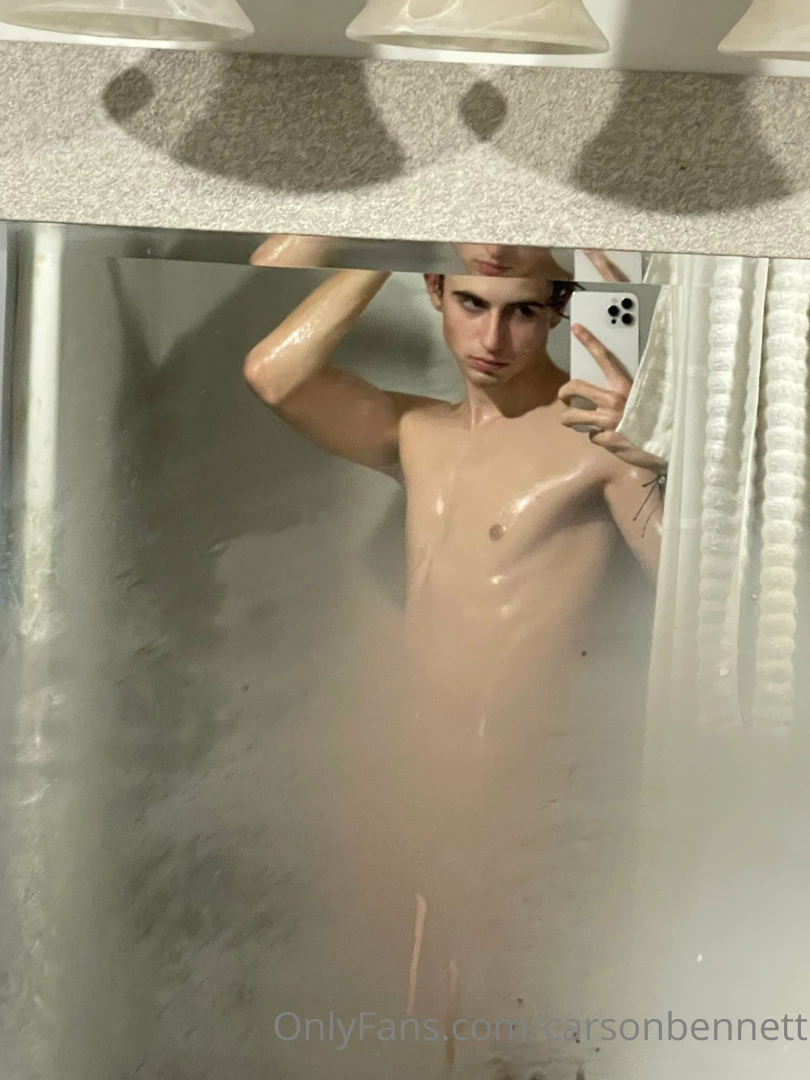 Post shower selfies part 14 