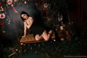 Some previews from my latest shoot it was a pretty quick day so 1st part 1