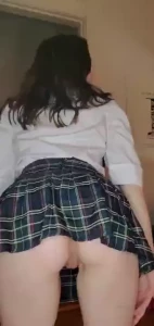 Starting your monday with some naughty school girl content