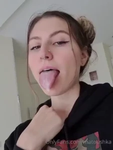 Saliva addict