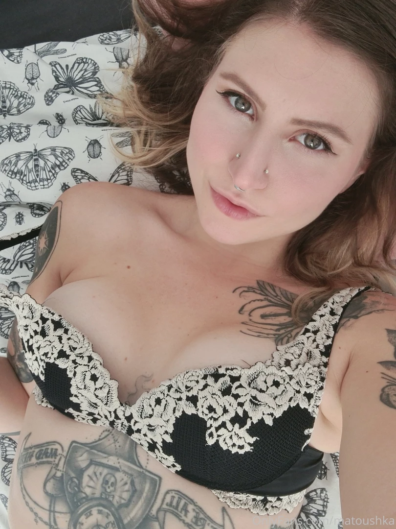 Swipe for my titties 