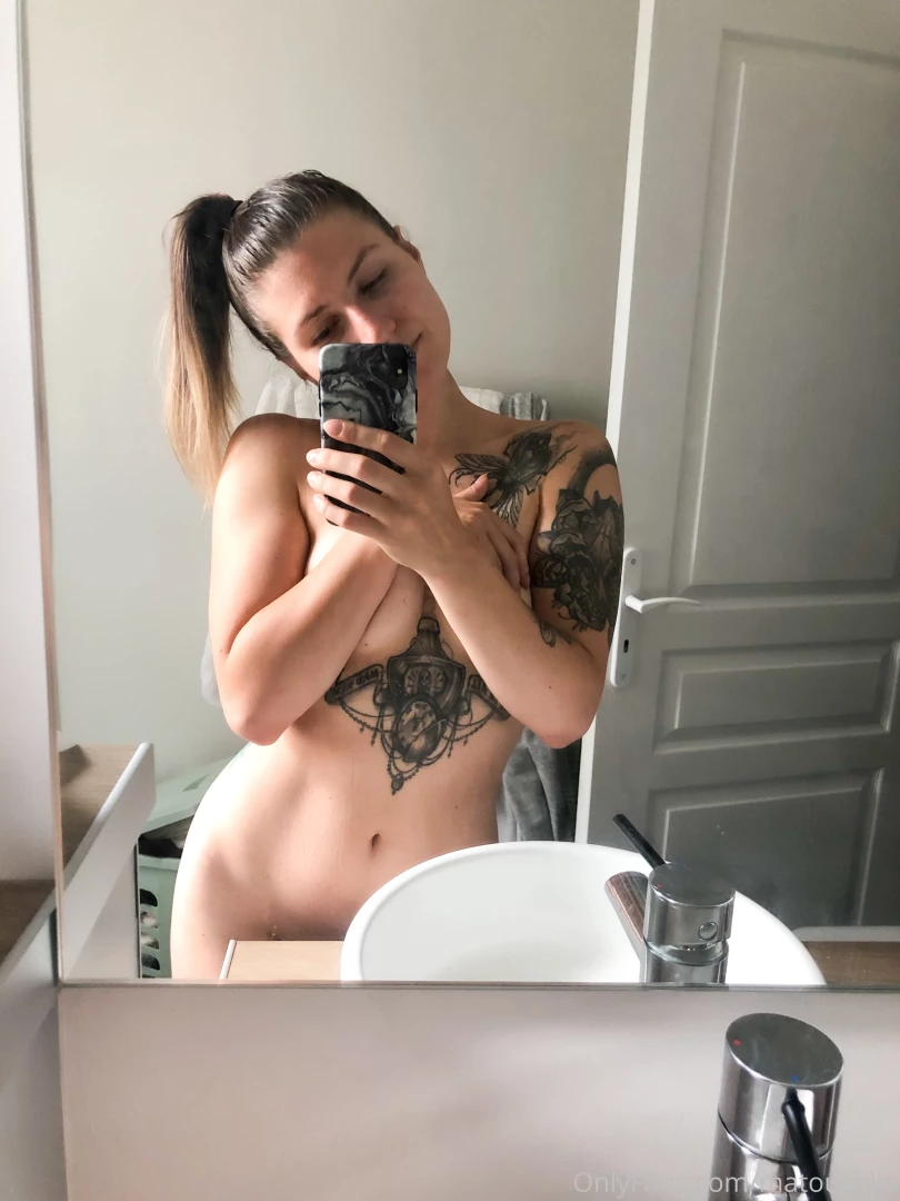 Nice light in my bathroom right 